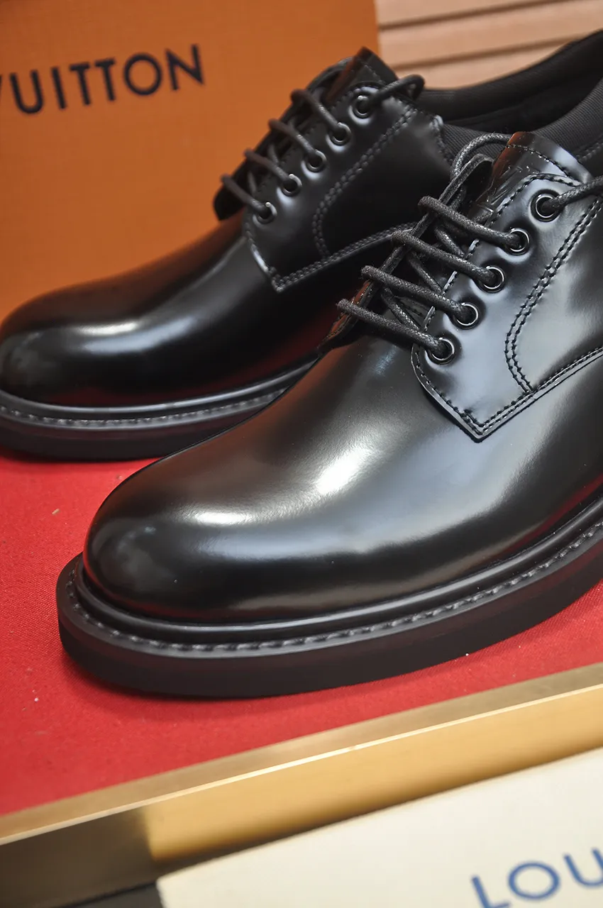 Men's men's shoes💰660💶[LOUIS VUITTON] (original order) new style🍀LV Louis Vuitton * - top version of LV classic leather shoes! Made of imported original single cowhide, original leather side strips and wear-resistant rubber outsole! High quality products! Code number 39-44 (38.45 customized)